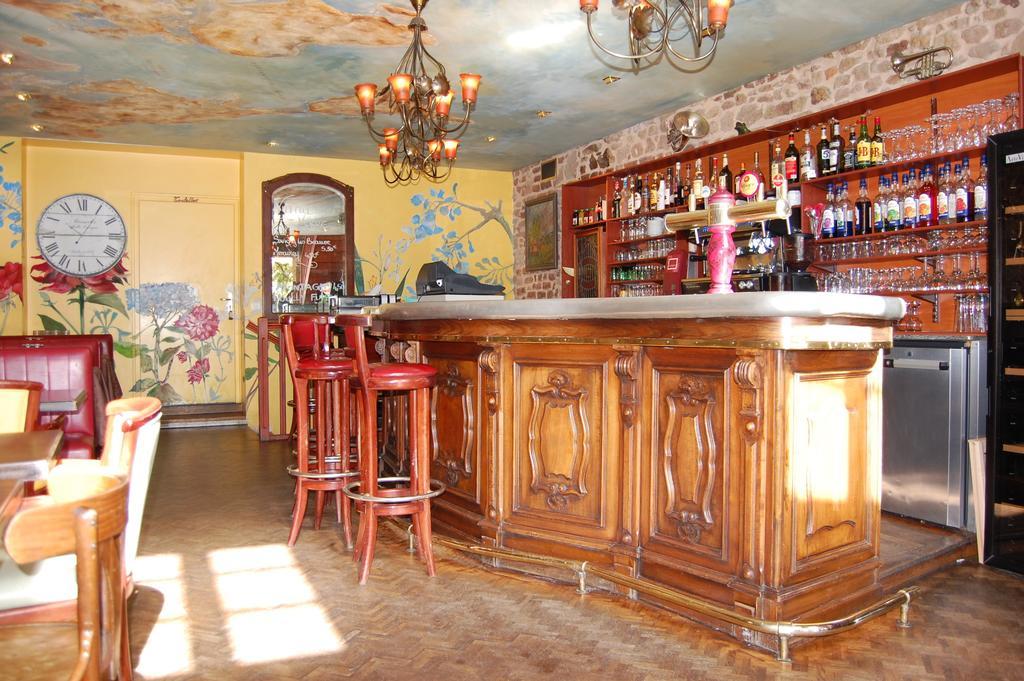 Hotel Restaurant La Belle Epoque Ле-Крезо Екстер'єр фото